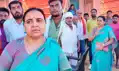 दुर्गा पूजा को लेकर महापौर बैन प्रिया ने किया पूजा पंडालों का निरीक्षण