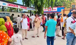 भागलपुर में बडा हादसा, सड़क पर जमा बाढ़ के पानी में डूबने से पांच लोगों की मौत भागलपुर में बडा हादसा, सड़क पर जमा बाढ़ के पानी में डूबने से पांच लोगों की मौत