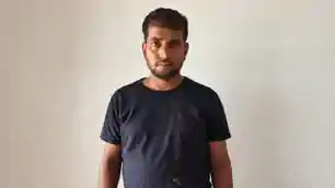 90 हजार अवैध लॉटरी टिकट के साथ तस्कर गिरफ्तार, 60 कार्टून बरामद, हजारीबाग से धनबाद ले जाया जा रहा था खेप