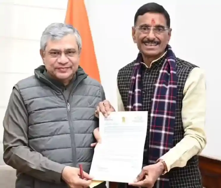 केंद्रीय रेल मंत्री से मिले रक्षा राज्य मंत्री संजय सेठ, रांची की रेल सुविधाओं के विस्तार को लेकर हुई चर्चा 