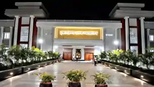 ग्रामीण क्षेत्रों में नक्शा पास करने को लेकर HC का बड़ा आदेश, सिंगल बेंच के फैसले पर डबल बेंच ने लगाई रोक