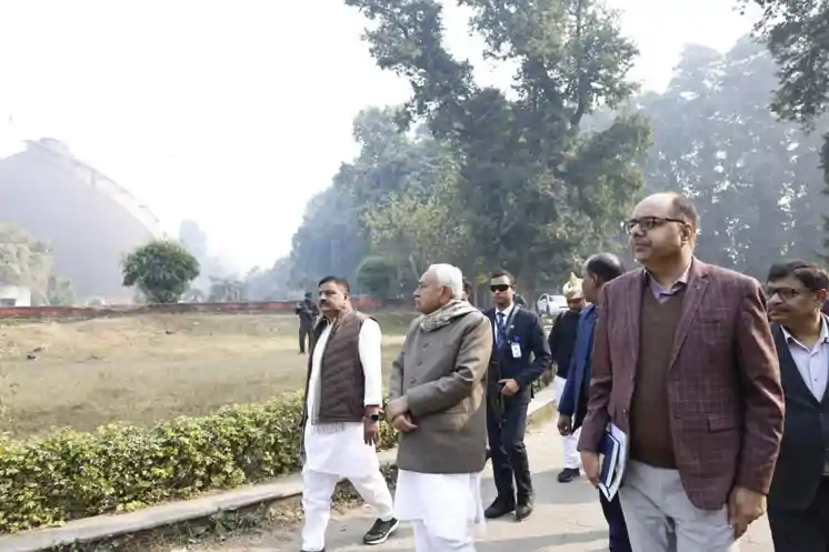 मुख्यमंत्री ने ऐतिहासिक गोलघर परिसर का भ्रमण कर वर्तमान स्थिति का लिया जायजा, अधिकारियों को दिये निर्देश