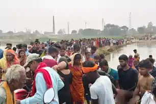 भागलपुर में गंगा में डूबे एक ही परिवार के तीन युवक, मुंडन समारोह में आया था परिवार