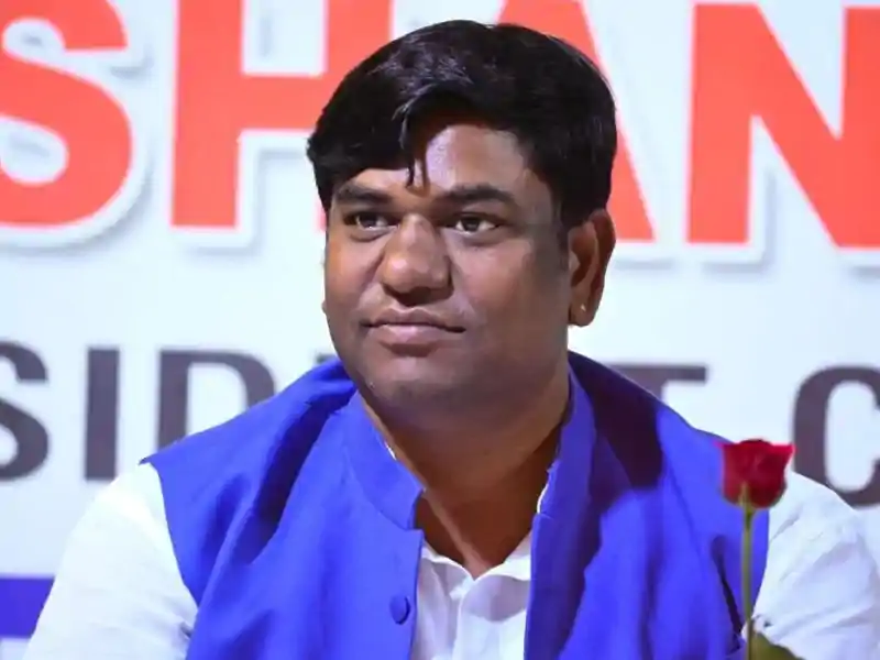 अमर शहीद जुब्बा सहनी के नाम पर राजनीति तो खूब की गई, लेकिन उनके गांव तक विकास की किरण नहीं पहुंची: मुकेश सहनी Mukesh sahni