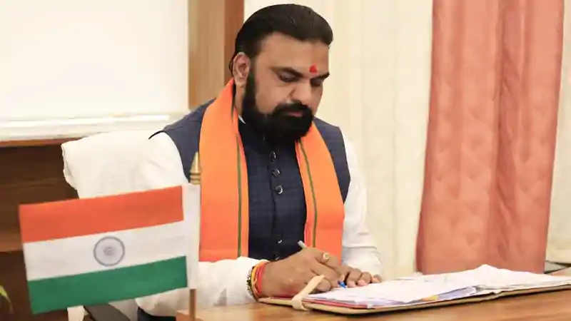 पटना को मिला नया ट्रैफिक कॉरिडोर! CM सम्राट चौधरी ने मंदिरी नाला रोड का उद्घाटन किया पटना को मिला नया ट्रैफिक कॉरिडोर! CM सम्राट चौधरी ने मंदिरी नाला रोड का उद्घाटन किया