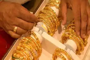 धनतेरस से पहले रांची में सोना-चांदी के दामों में रिकॉर्ड उछाल, बढ़ते दाम के बावजूद खरीददारी तेज