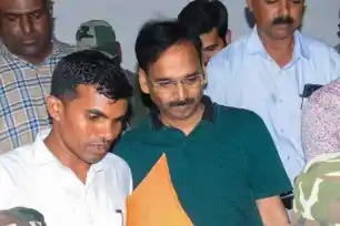  ACB को विनय चौबे के खिलाफ मिले सबूत, सेवायत भूमि की अवैध खरीद-बिक्री से जुड़ा है मामला 