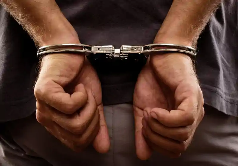 पलामू : मेदिनीनगर पुलिस ने अवैध हथियार के साथ दो आरोपियों को किया गिरफ्तार पलामू : मेदिनीनगर पुलिस ने अवैध हथियार के साथ दो आरोपियों को किया गिरफ्तार