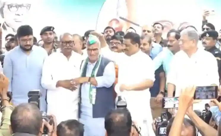 पूर्व सांसद अरुण कुमार बेटे के साथ जदयू में शामिल, बोले- विधानसभा नहीं लडूंगा 