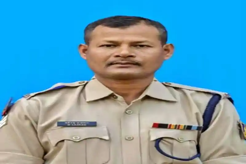 सारंडा जंगल में नक्सली विस्फोट, CRPF हेड कांस्टेबल महेंद्र लश्कर शहीद, दो जवान घायल सारंडा जंगल में नक्सली विस्फोट, CRPF हेड कांस्टेबल महेंद्र लश्कर शहीद, दो जवान घायल