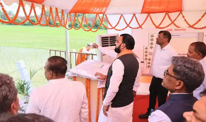 तेजस्वी का वादा, सम्राट का मुआयना: थावे मेडिकल कॉलेज का निरीक्षण करने पहुंचे मुख्यमंत्री तेजस्वी का वादा, सम्राट का मुआयना: थावे मेडिकल कॉलेज का निरीक्षण करने पहुंचे मुख्यमंत्री