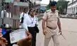 ट्रेन में यात्रियों का टिकट चेक कर रही फर्जी महिला टीटी पकडाई, अब पुलिस कर रही जांच- Fake female TT caught checking passengers' tickets in train, police investigating now ट्रेन में यात्रियों का टिकट चेक कर रही फर्जी महिला टीटी पकडाई, अब पुलिस कर रही जांच- Fake female TT caught checking passengers' tickets in train, police investigating now