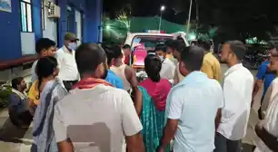 मुखिया प्रतिनिधि पर हमला, एक दर्जन बदमाशों ने घेर कर पीटा, पुलिस जांच में जुटी मुखिया प्रतिनिधि पर हमला, एक दर्जन बदमाशों ने घेर कर पीटा, पुलिस जांच में जुटी