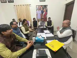 टैलेंट हंट और संगठन सृजन कार्यक्रम को लेकर प्रदेश कांग्रेस अध्यक्ष राजेश राम ने की बैठक