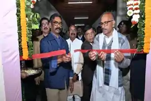 झारखंड विधानसभा में दस्तावेजों की डिजिटल व्यवस्था शुरू, स्पीकर ने किया नेवा सेवा केंद्र का उद्घाटन