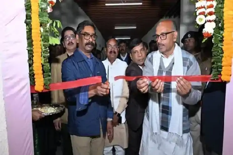 झारखंड विधानसभा में दस्तावेजों की डिजिटल व्यवस्था शुरू, स्पीकर ने किया नेवा सेवा केंद्र का उद्घाटन