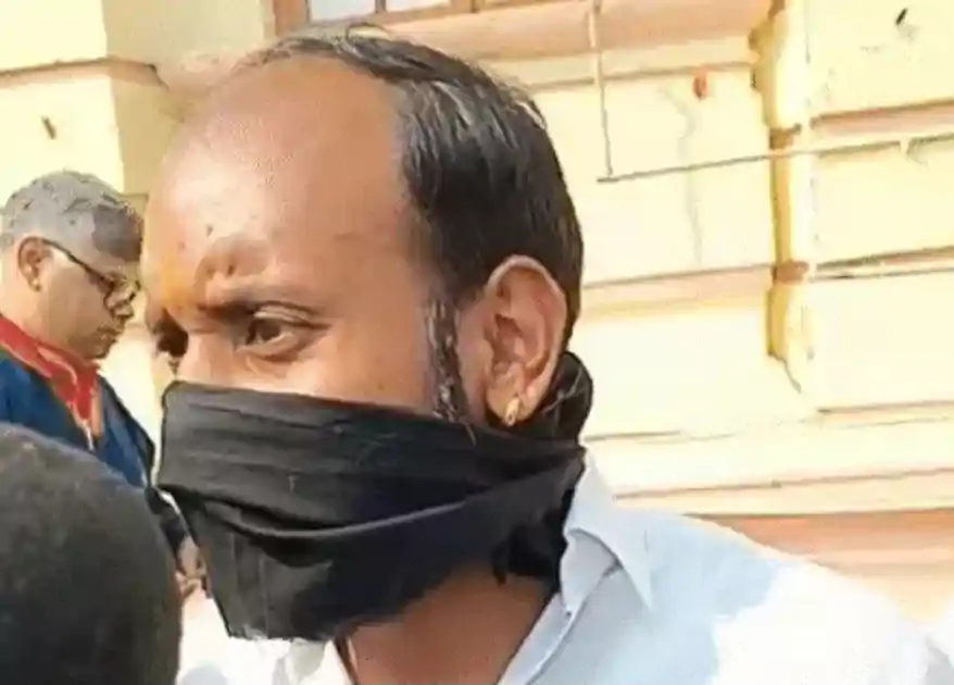 बजट सत्र से पहले विपक्ष का विरोध तेज: कांग्रेस विधायक ने काली पट्टी बांधी, RJD ने पोस्टर के साथ किया प्रदर्शन