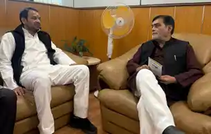 दही-चूड़ा भोज पर सियासी मिलन की तैयारी, तेजप्रताप ने रामकृपाल यादव को दिया न्योता