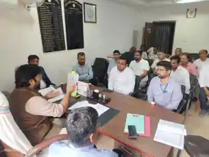 हजारीबाग में गैस और पेट्रोल-डीजल आपूर्ति की समीक्षा, SDO ने e-KYC और कालाबाजारी रोकने पर दिया जोर