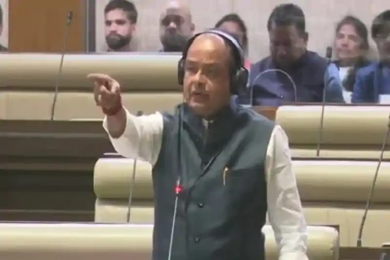 झारखंड में स्वास्थ्य ढांचे को मिलेगा बड़ा विस्तार, आठ नये मेडिकल कॉलेज और RIMS-2 निर्माण की तैयारी झारखंड में स्वास्थ्य ढांचे को मिलेगा बड़ा विस्तार, आठ नये मेडिकल कॉलेज और RIMS-2 निर्माण की तैयारी