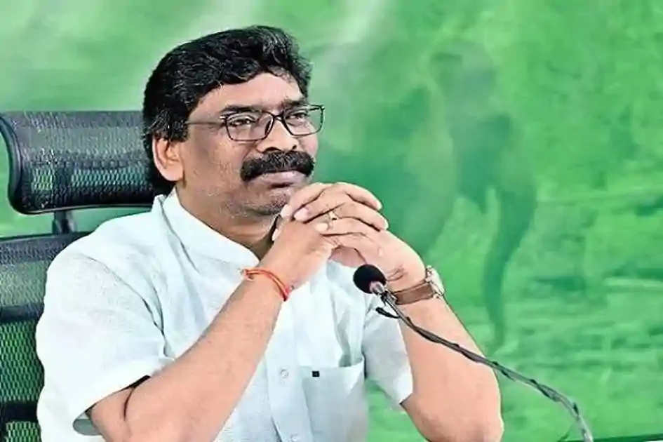 शहीद के सम्मान में झारखंड सरकार का बड़ा कदम, शहीद BSF जवान की पत्नी को देंगे 10 लाख