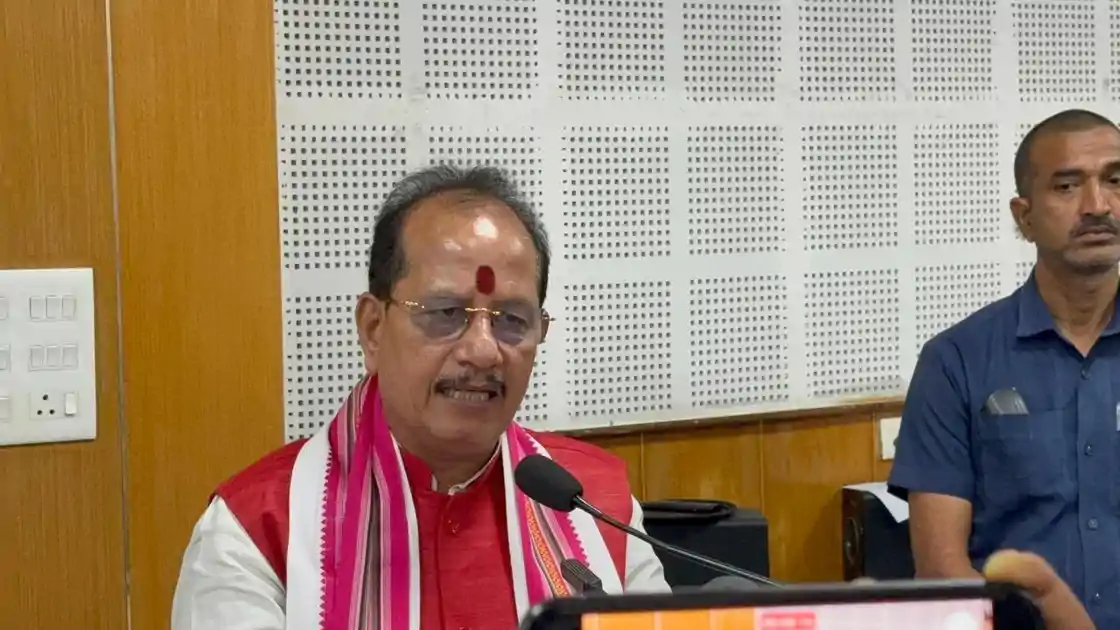 एक्शन में विजय सिन्हा, फार्मर रजिस्ट्री अभियान शुरू, हेल्पलाइन नंबर जारी, PM-किसान समेत कई योजनाओं में मिलेगा फायदा