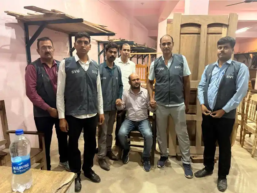  वैशाली में SVU की बड़ी कार्रवाई, 50 हजार रुपये रिश्वत लेते अंचल अमीन को रंगे हाथ किया गिरफ्तार