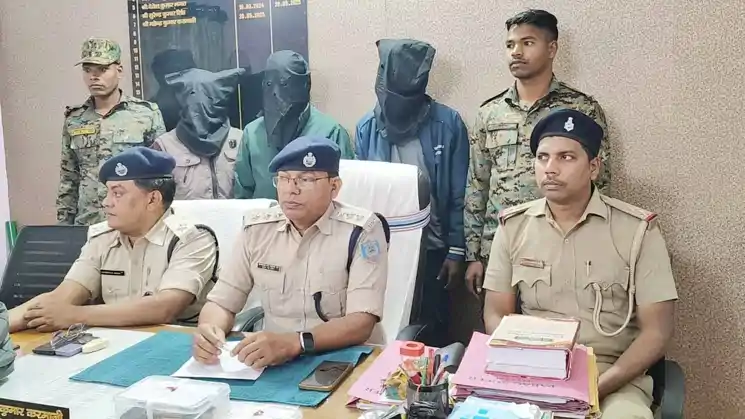 चतरा में दो अंतरराज्यीय तस्कर गिरफ्तार, 27 लाख की अफीम बरामद