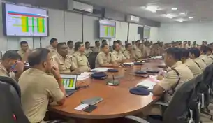 धनबाद में मासिक अपराध समीक्षा बैठक संपन्न, SSP ने लंबित मामलों को दिसंबर तक 2000 से नीचे लाने का दिया निर्देश