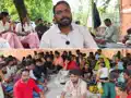 नियोजन की मांग पर विस्थापितों की भूख हड़ताल तीसरे दिन भी जारी, बिगड़ी युवकों की तबीयत