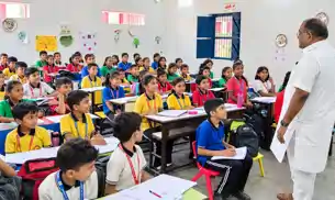 लक्ष्य केवल अच्छी शिक्षा नहीं, उत्कृष्टता है, दो टर्म के एमएलसी इंजीनियर सच्चिदानंद राय बने शिक्षक लक्ष्य केवल अच्छी शिक्षा नहीं, उत्कृष्टता है, दो टर्म के एमएलसी इंजीनियर सच्चिदानंद राय बने शिक्षक