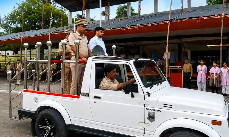 स्वतंत्रता दिवस समारोह की तैयारियां अंतिम चरण में, DC-SSP ने किया परेड पूर्वाभ्यास का निरीक्षण स्वतंत्रता दिवस समारोह की तैयारियां अंतिम चरण में, DC-SSP ने किया परेड पूर्वाभ्यास का निरीक्षण