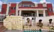 बकरी की शेड में दारू की पेटियां, बिहार भेजने की थी तैयारी, तस्कर फरार- Liquor boxes hidden in goat shed, ready to be sent to Bihar, smuggler absconding
