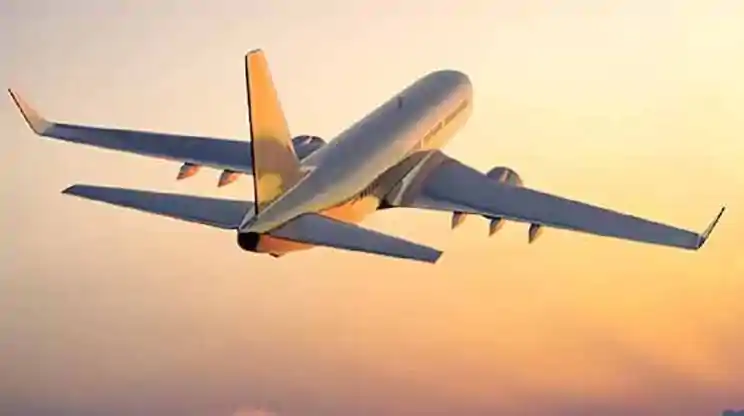 कोहरे की मार के बीच रांची प्रशासन सख्त, फ्लाइट कैंसिलेशन के बाद यात्रियों से मनमाना होटल किराया वसूलने पर रोक