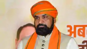 लालू प्रसाद की संपत्ति जब्त कर स्कूल खोलेगी बिहार सरकार: सम्राट चौधरी का बड़ा ऐलान