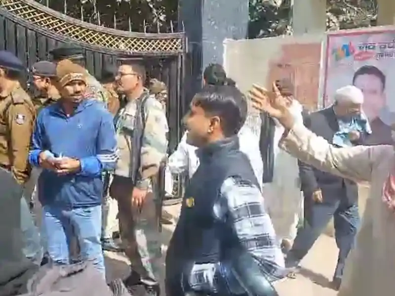 बक्सर सिविल कोर्ट को बम से उड़ाने की धमकीः परिसर खाली कराया गया बक्सर कोर्ट को उड़ाने की धमकी