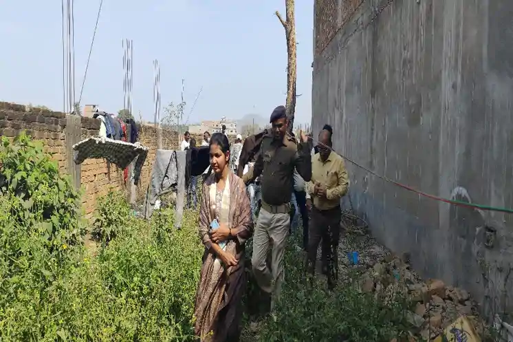 बरहेट में जल संकट गहराया! पाइपलाइन लीकेज मिलने पर अधिकारियों को त्वरित मरम्मत का निर्देश