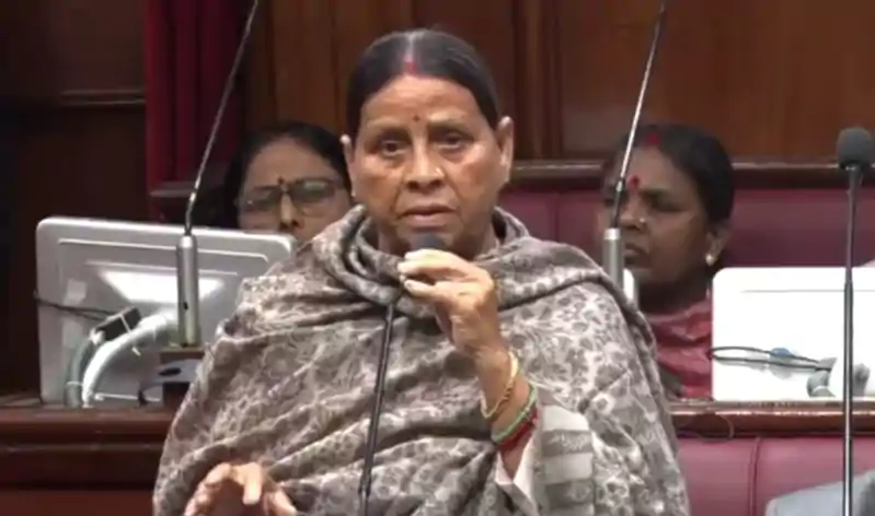 सदन में गरजीं राबड़ी देवी, महिला शिक्षकों के ट्रांसफर पर उठाए सवाल, मंत्री सुनील कुमार ने दिया जवाब राबड़ी देवी