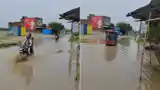 मोतिहारी: एक बारिश ने खोल दी नगर पंचायत की पोल, सड़क बना तालाब 