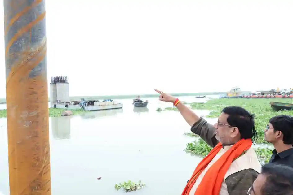 पथ निर्माण मंत्री ने किया विक्रमशिला सेतु का निरीक्षण, दिए अहम निर्देश