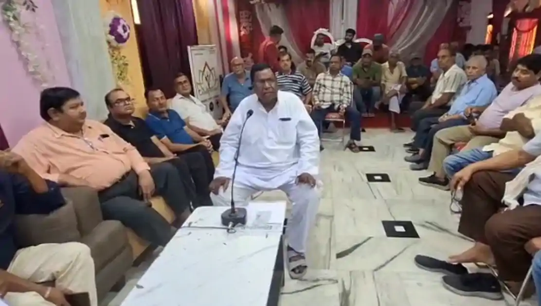 हवाई अड्डे के पास के भवन मालिकों को मिला नोटिस, मालिकों ने कहा, पहले हो संतोषजनक समाधान