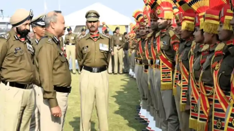 नक्सल मोर्चे पर रणनीतिक बदलाव; CAPF कंपनियों का होगा पुनर्विन्यास, संवेदनशील इलाकों में बढ़ेगी तैनाती नक्सल मोर्चे पर रणनीतिक बदलाव; CAPF कंपनियों का होगा पुनर्विन्यास, संवेदनशील इलाकों में बढ़ेगी तैनाती