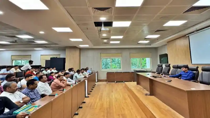 रांची में मानसून से निपटने की व्यापक तैयारी, तैनात होंगे 11 त्वरित प्रतिक्रिया दल रांची में मानसून से निपटने की व्यापक तैयारी, तैनात होंगे 11 त्वरित प्रतिक्रिया दल