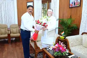 राज्यपाल संतोष गंगवार से मिले उच्च एवं तकनीकी शिक्षा मंत्री सुदिव्य कुमार