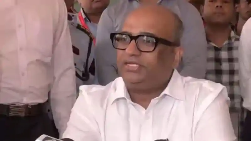 NEET-UG 2026 : पेपर लीक पर NTA का बड़ा बयान, 7-10 दिनों में जारी होगा नया शेड्यूल NEET-UG 2026 : पेपर लीक पर NTA का बड़ा बयान, 7-10 दिनों में जारी होगा नया शेड्यूल