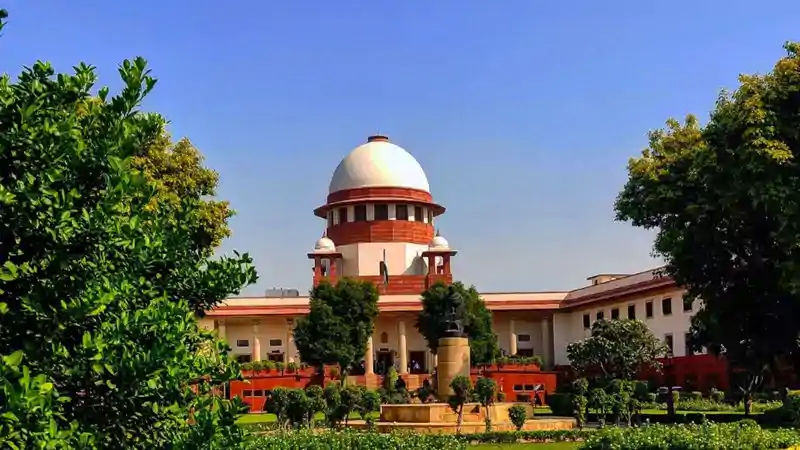 अब देशभर में राष्ट्रीय उद्यानों और अभयारण्यों के 1 किमी दायरे में खनन पर रोक, सुप्रीम कोर्ट ने दिया आदेश अब देशभर में राष्ट्रीय उद्यानों और अभयारण्यों के 1 किमी दायरे में खनन पर रोक, सुप्रीम कोर्ट ने दिया आदेश