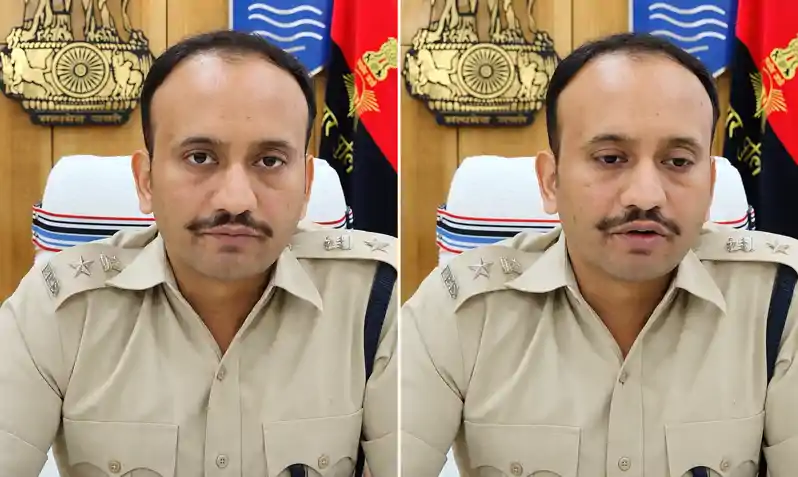 SSP ने कहा- दुर्गा पूजा को लेकर पटना पुलिस अलर्ट, संवेदनशील इलाकों में फोर्स तैनात, सोशल मीडिया पर भी नजर SSP ने कहा- दुर्गा पूजा को लेकर पटना पुलिस अलर्ट, संवेदनशील इलाकों में फोर्स तैनात, सोशल मीडिया पर भी नजर