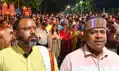 कैंडल मार्च निकाल विस्थापितों की चेतावनी, नियोजन पत्र दो या उग्र आंदोलन झेलो