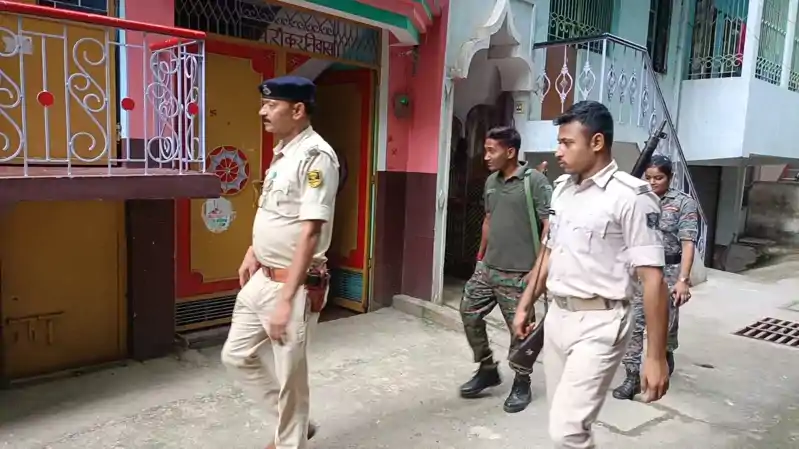 एग्जीक्यूटिव इंजीनियर संजय कुमार के ठिकानों पर छापेमारी, EOU का बड़ा एक्शन एग्जीक्यूटिव इंजीनियर संजय कुमार के ठिकानों पर छापेमारी, EOU का बड़ा एक्शन