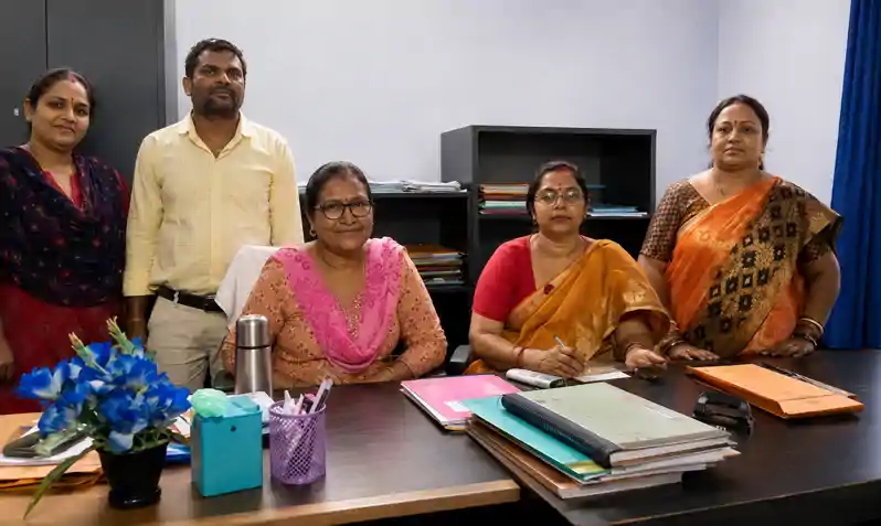 बाल कल्याण समिति की पहल, पांच साल बाद अपने परिजन से मिले असम के बच्चे बाल कल्याण समिति की पहल, पांच साल बाद अपने परिजन से मिले असम के बच्चे